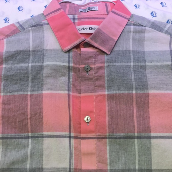 Sm Calvin Klein button down - Picture 2 of 6